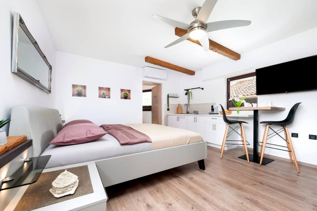 Kuca Melina Appartement Rovinj Buitenkant foto